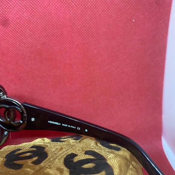 Authentic Chanel Classic Aviator Shield Sunglasses - Picture 9 of 15